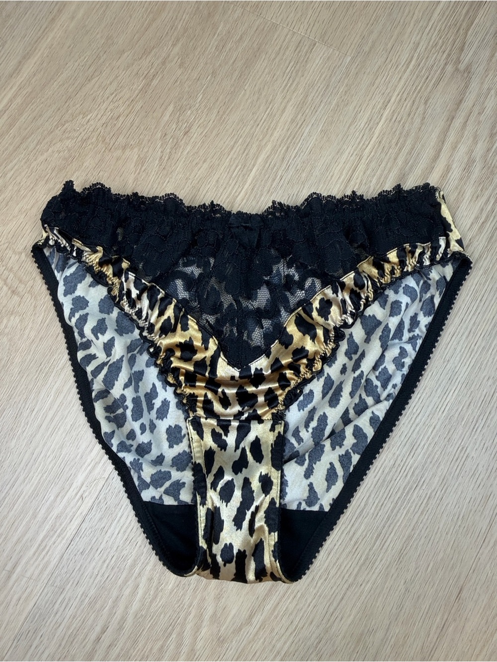 Vintage Victoria’s Secret Second Skin Satin & Lace Leopard Print Panty